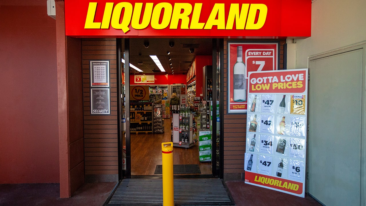 Retail interior fit-out for Liquorland Cambridge Gardens by ABACORP commercial fit-out company
